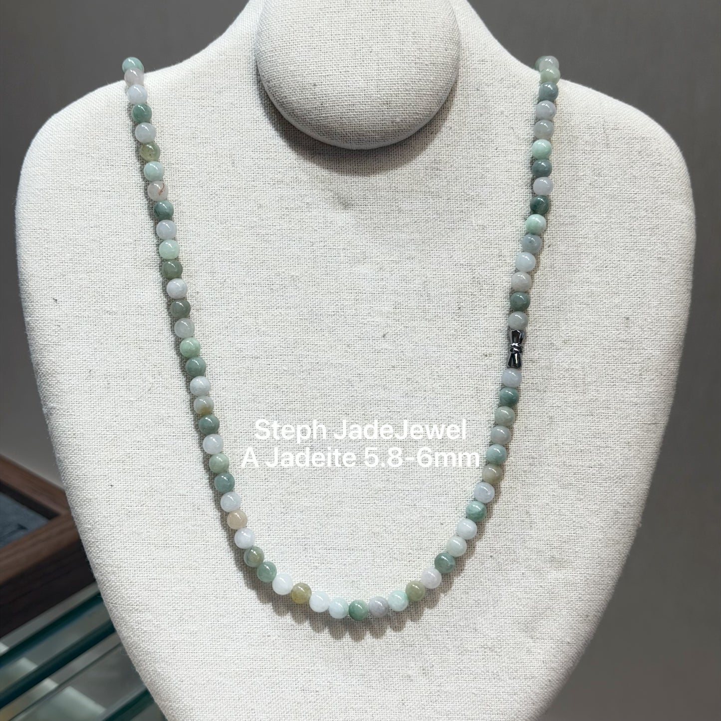 Jadeite Beads Necklace - v5